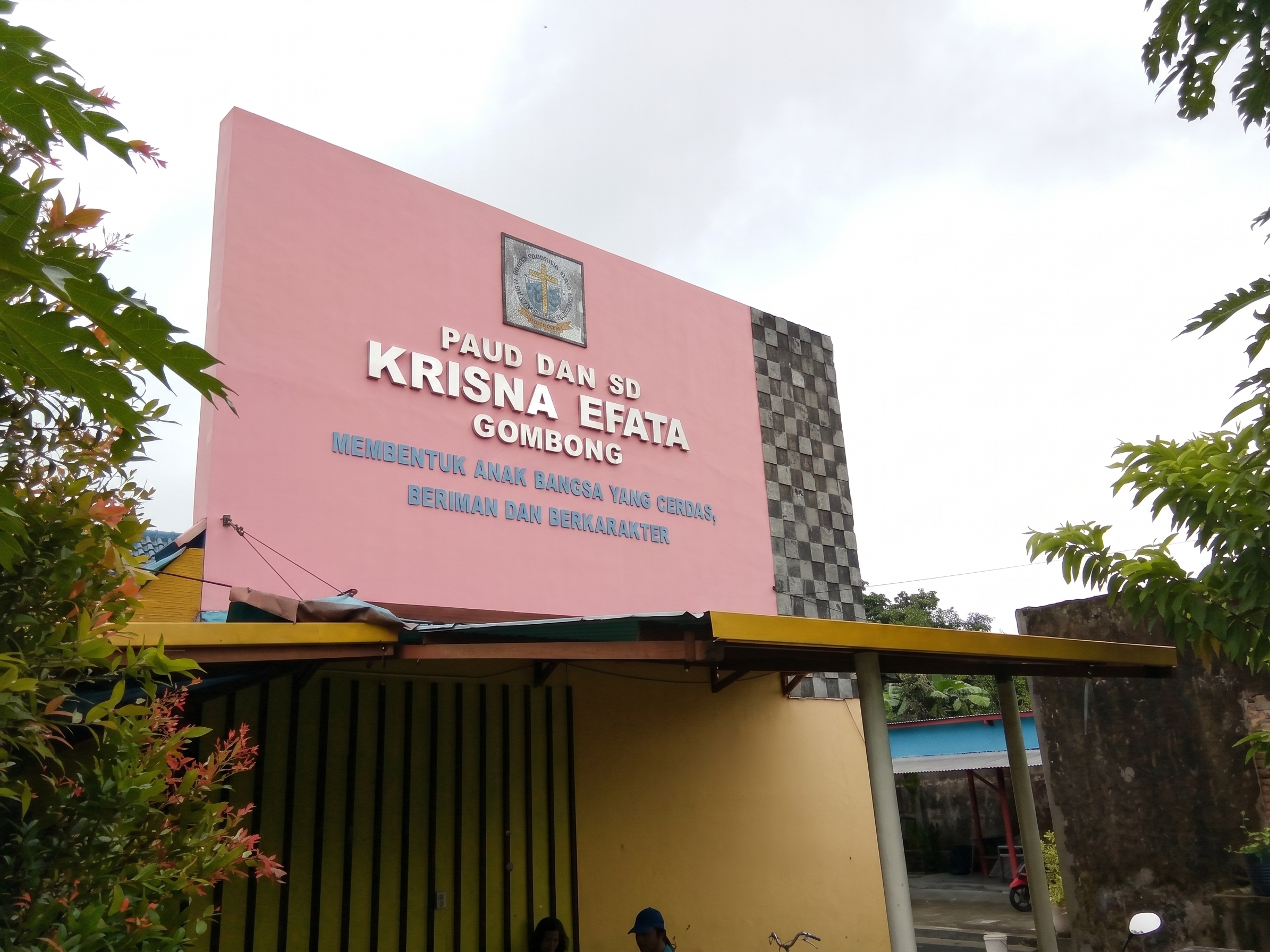 Gedung Sekolah Krisna Efata Gombong